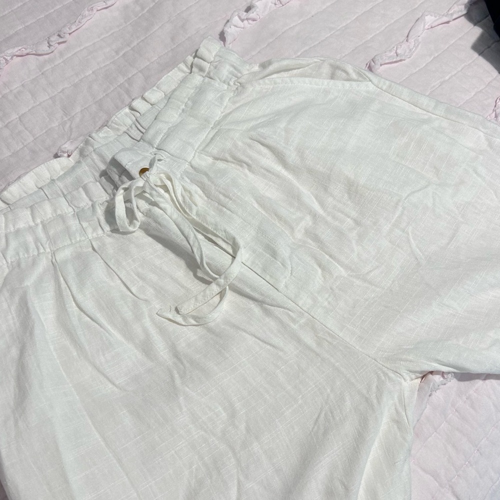 White linen pants